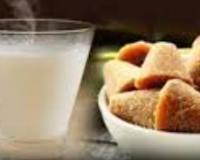 Benefits Milk With Jaggery: ਗਰਮ ਦੁੱਧ ‘ਚ ਗੁੜ ਮਿਲਾਕੇ ਪੀਣ ਨਾਲ ਸਿਹਤ ਨੂੰ ਹੋਣਗੇ ਕਈ ਫ਼ਾਇਦੇ